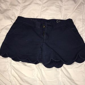 Navy scalloped shorts